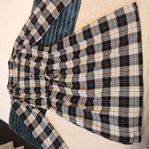 Knox Rose Long Sleeve Plaid Dress in Black and Cream Size M